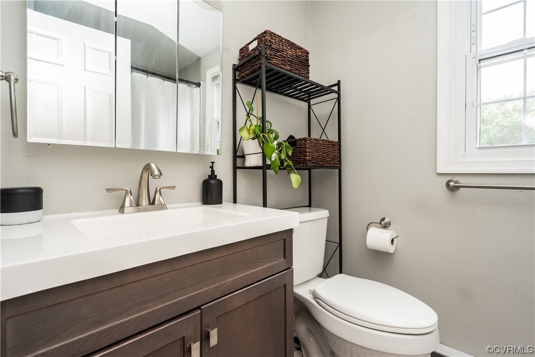 2409 Aberdeen Road North Chesterfield, VA 23237 - Photo 20 of 29 Full Bath