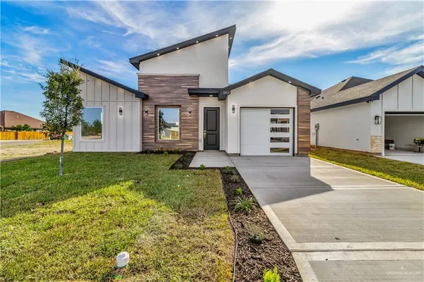 $2,050 | 2412 East Sabinal Avenue, Hidalgo, TX 78557