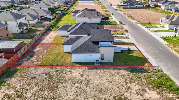 $2,050 | 2412 East Sabinal Avenue, Hidalgo, TX 78557