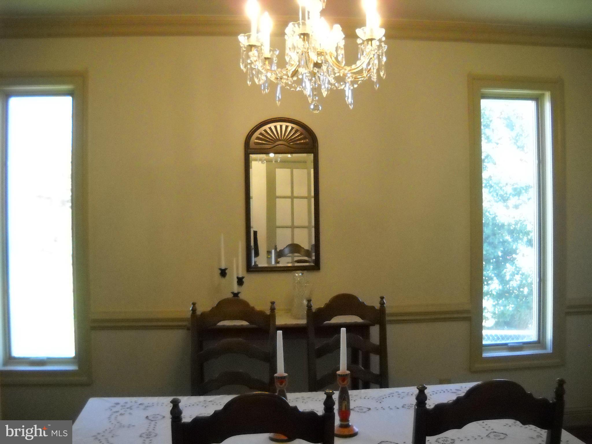852 Sue Grove Road Baltimore, MD 21221 - Photo 22 of 29 Dining Room