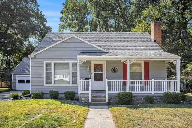 $235,000 | 811 Briarcliff Road, Jackson, MI 49203