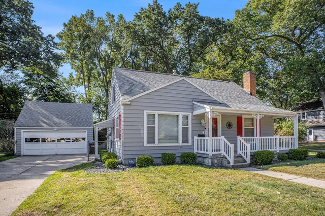 $235,000 | 811 Briarcliff Road, Jackson, MI 49203