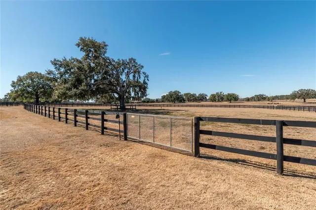$3,299,000 | 12610 Northwest Gainesville Road, Reddick, FL 32686