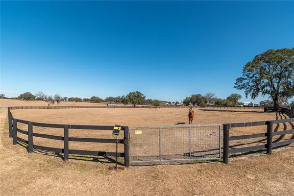 $2,950,000 | 12610 Northwest Gainesville Road, Reddick, FL 32686