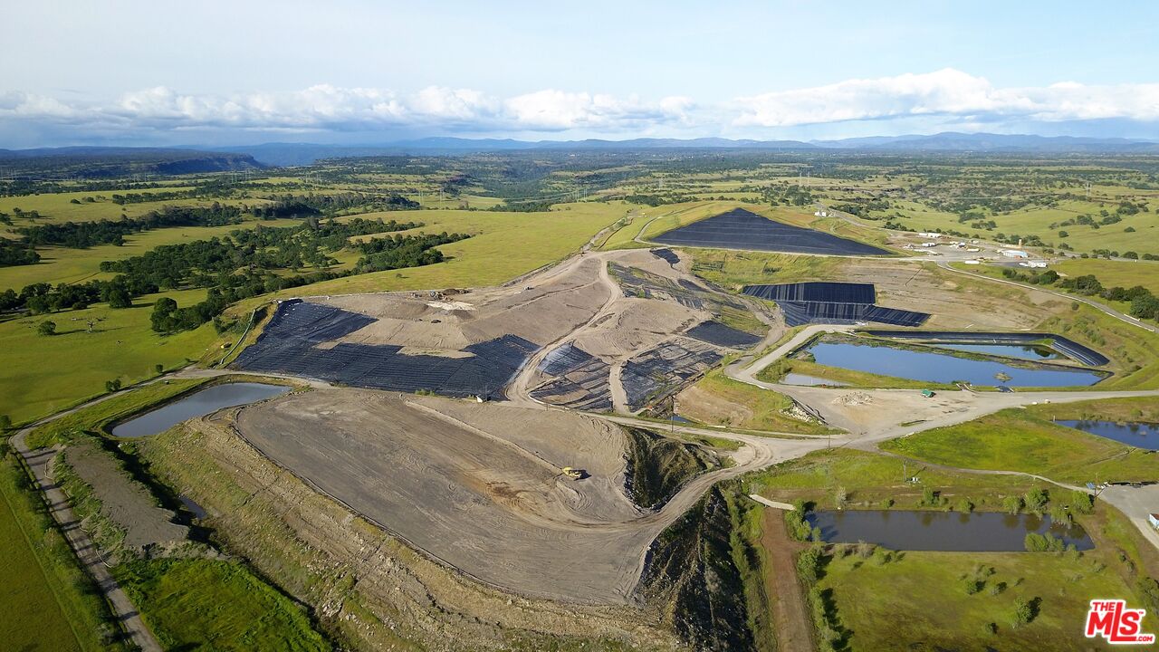 1 Neal Road Durham, CA 95938 - Photo 3 of 4 a view of a city