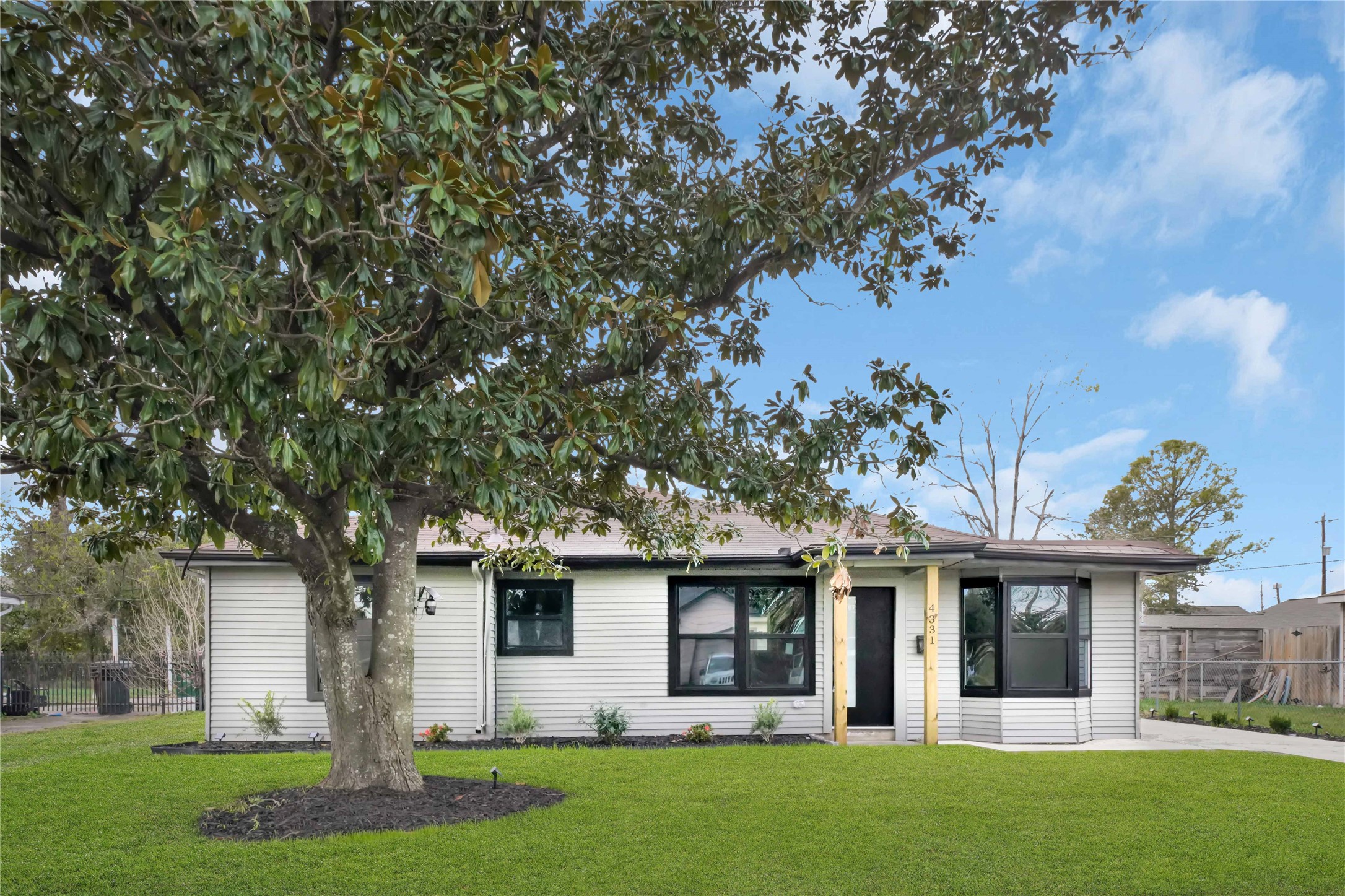 4331 Herridge Street Houston, TX 77022 - Photo 1 of 32