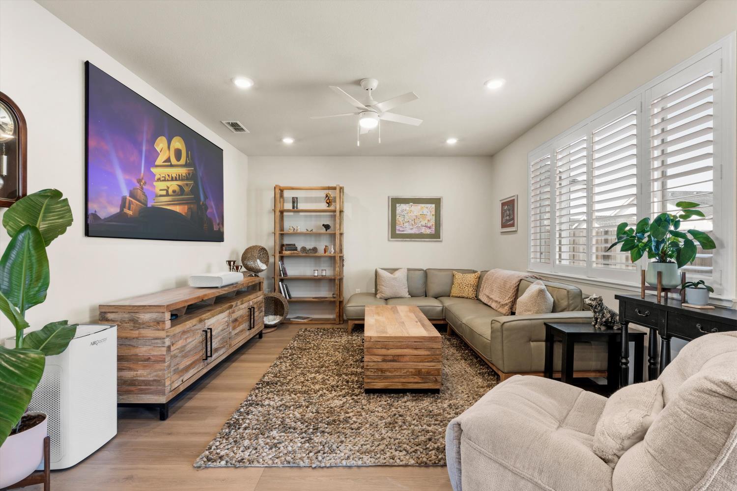 2057 Longmire Loop Roseville, CA 95747 - Photo 14 of 37