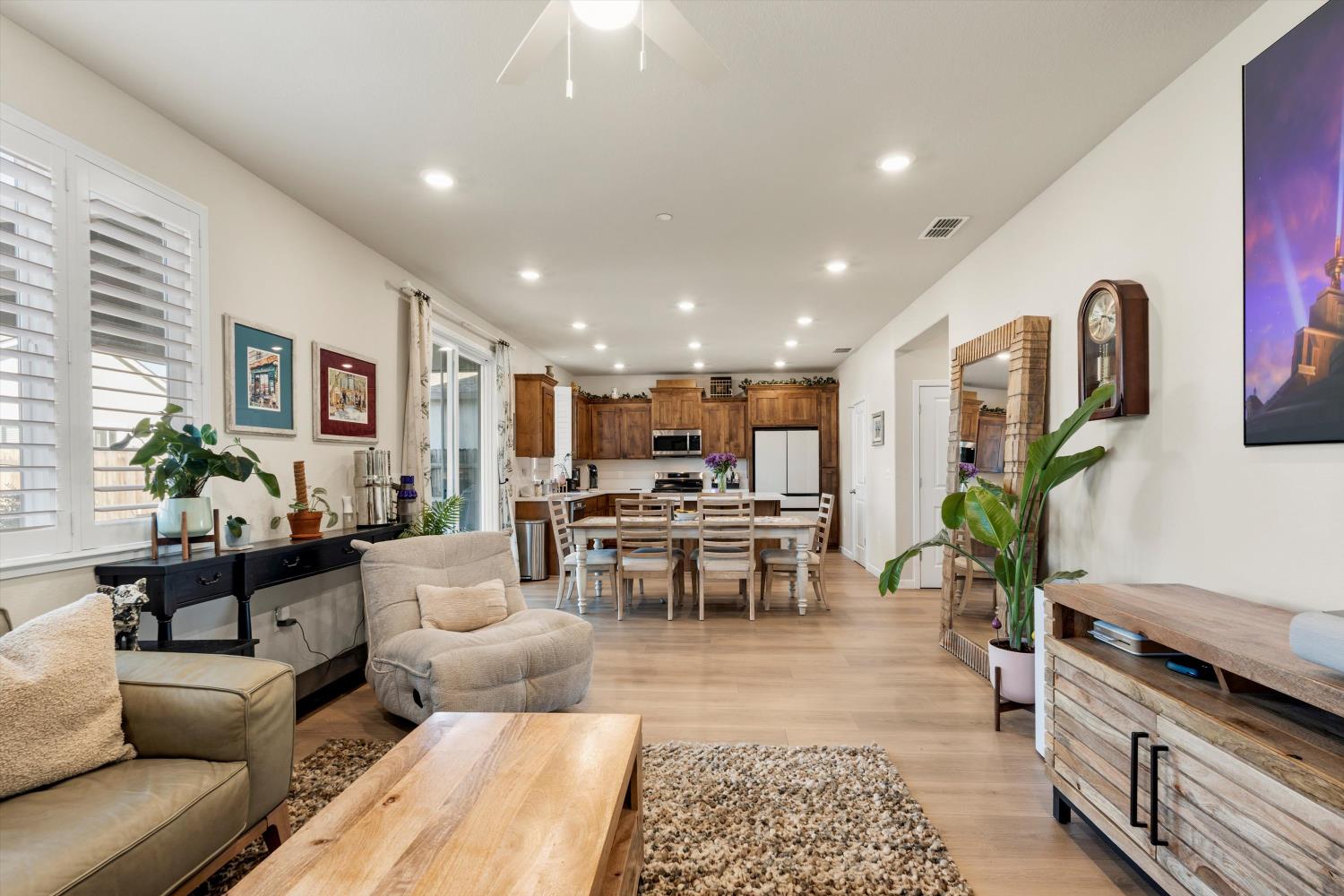 2057 Longmire Loop Roseville, CA 95747 - Photo 15 of 37