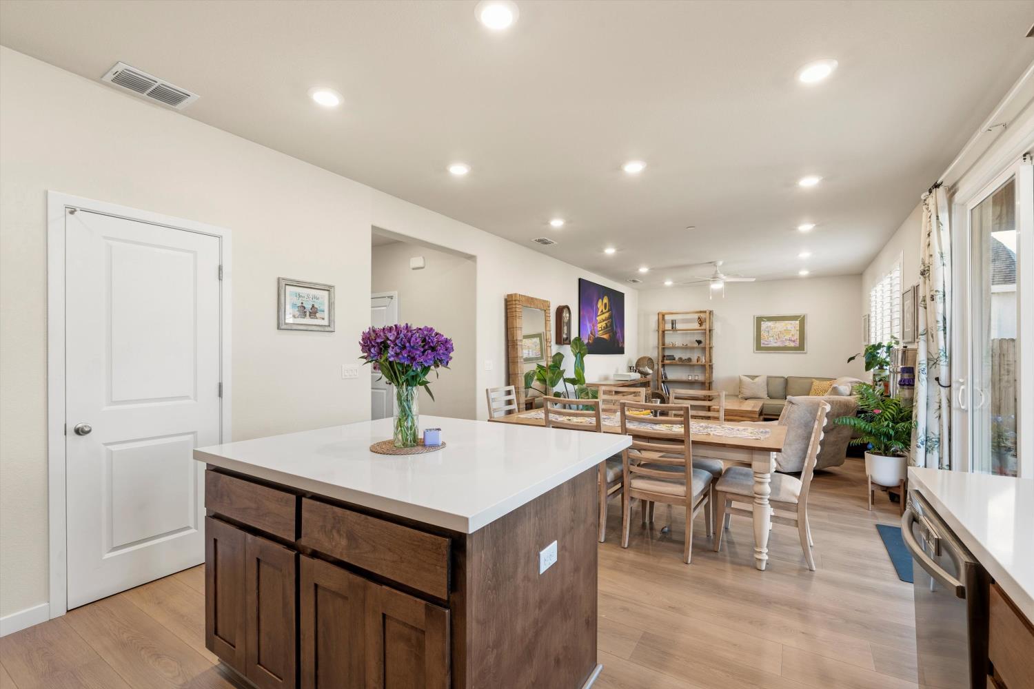 2057 Longmire Loop Roseville, CA 95747 - Photo 18 of 37