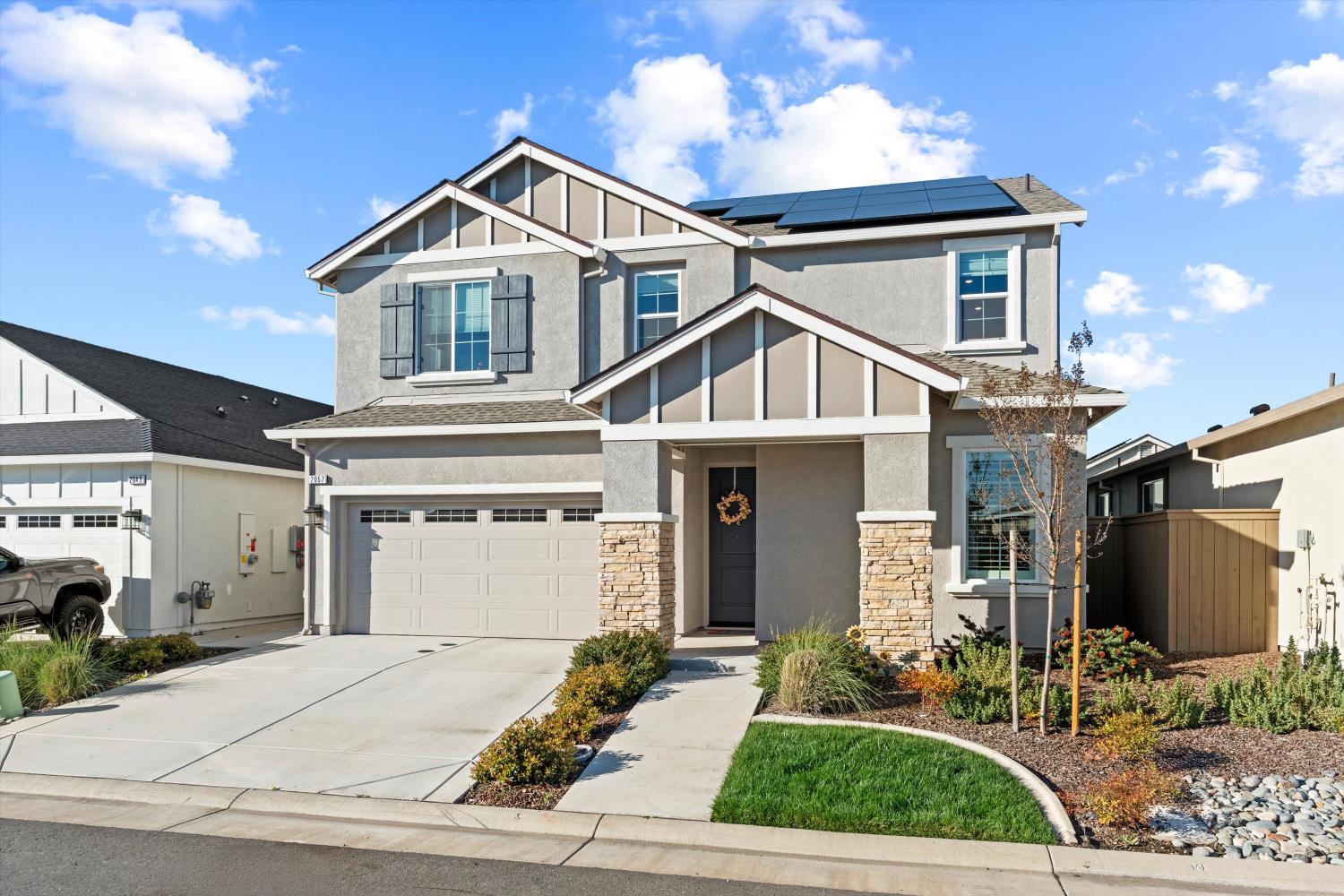 2057 Longmire Loop Roseville, CA 95747 - Photo 2 of 37