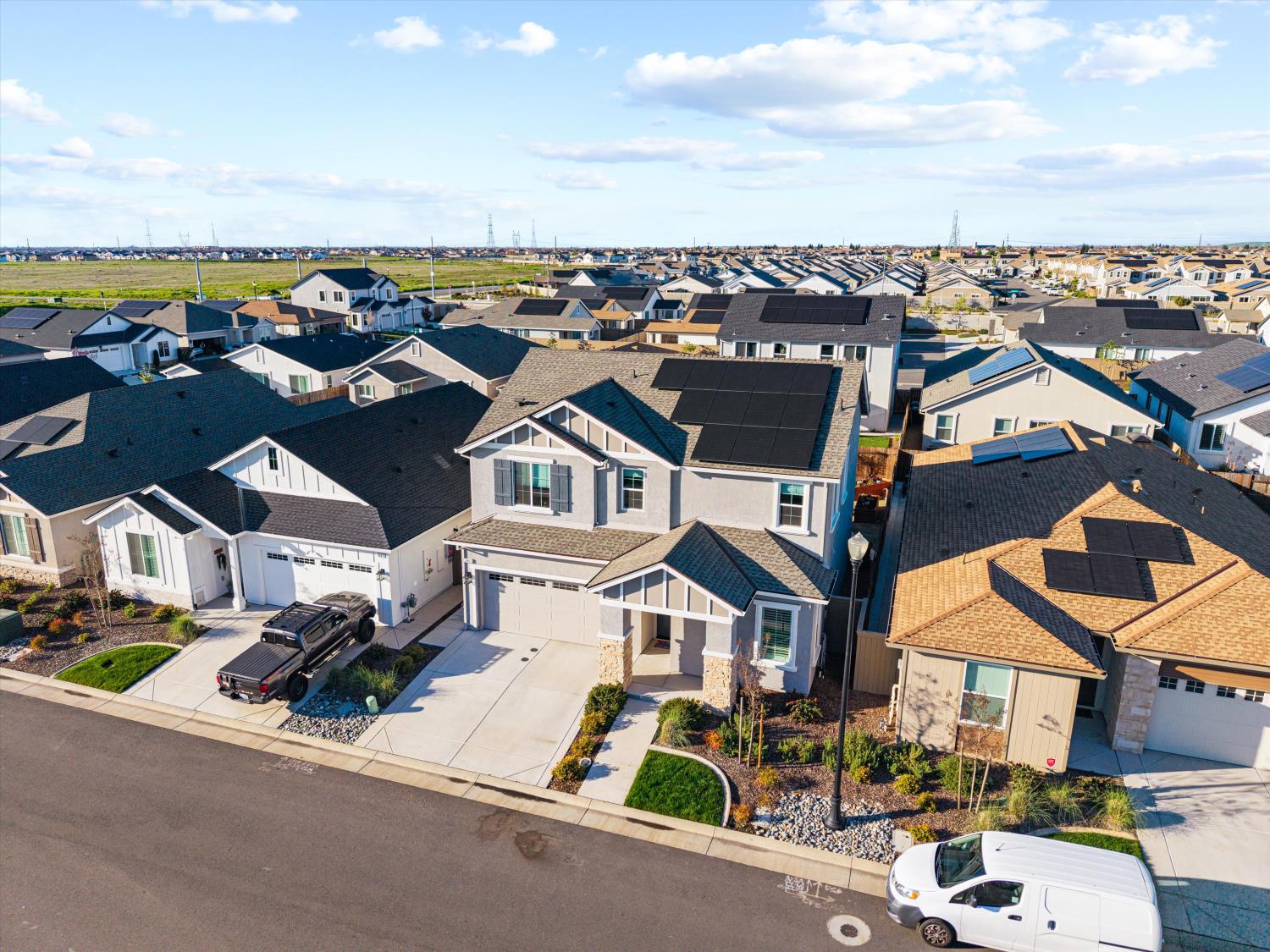 2057 Longmire Loop Roseville, CA 95747 - Photo 5 of 37