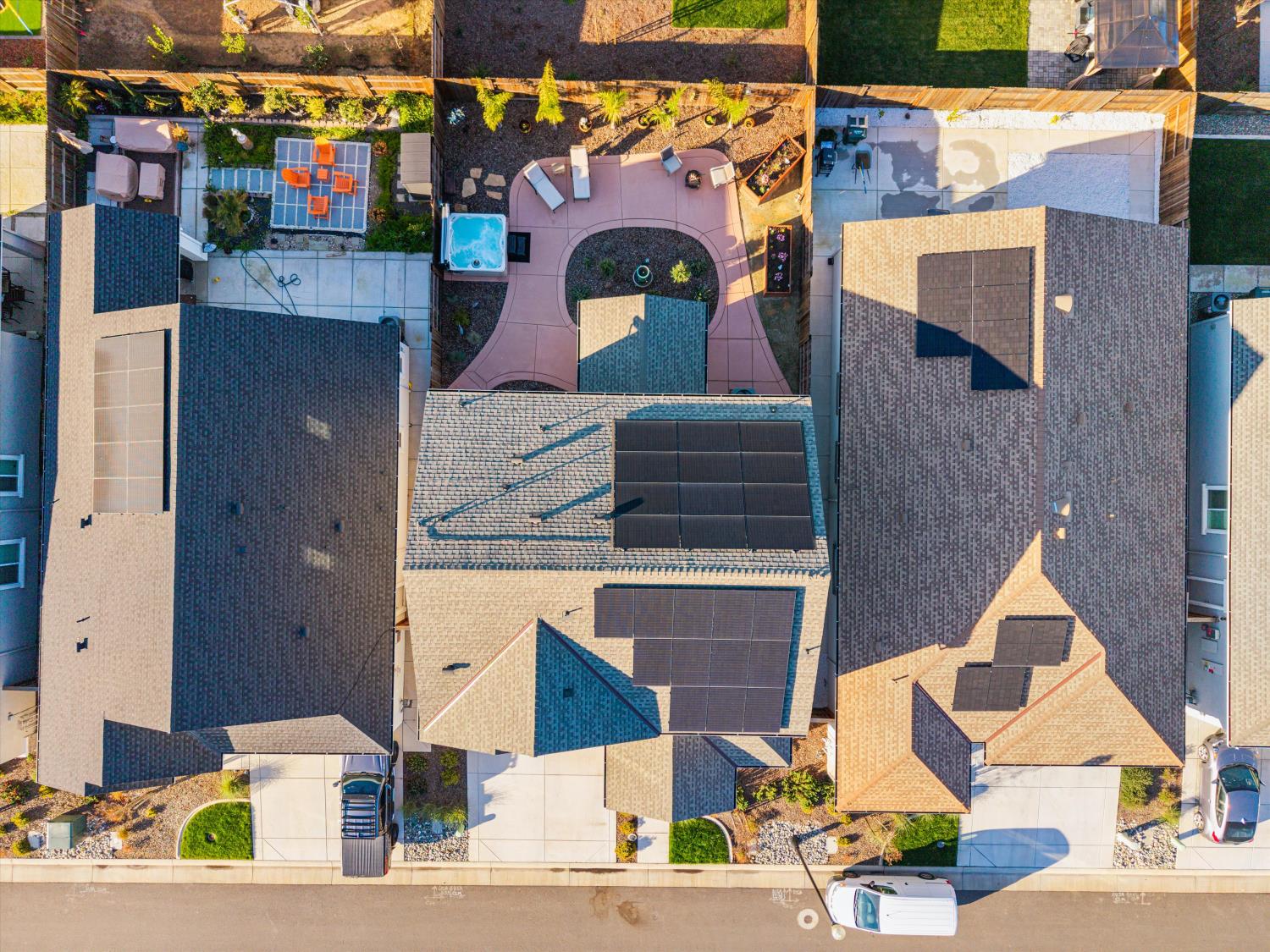 2057 Longmire Loop Roseville, CA 95747 - Photo 6 of 37 24 Solar Panels