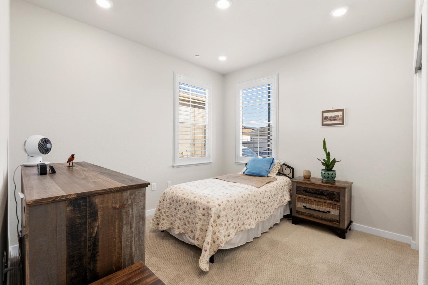 2057 Longmire Loop Roseville, CA 95747 - Photo 10 of 37 Main Floor Bedroom