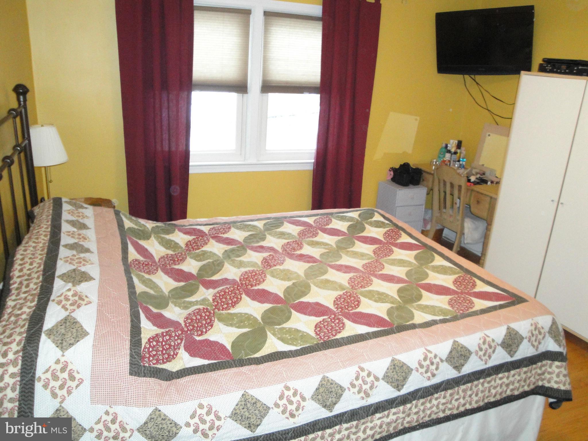 1031 Downton Road Baltimore, MD 21227 - Photo 8 of 13 Bedroom (Master)