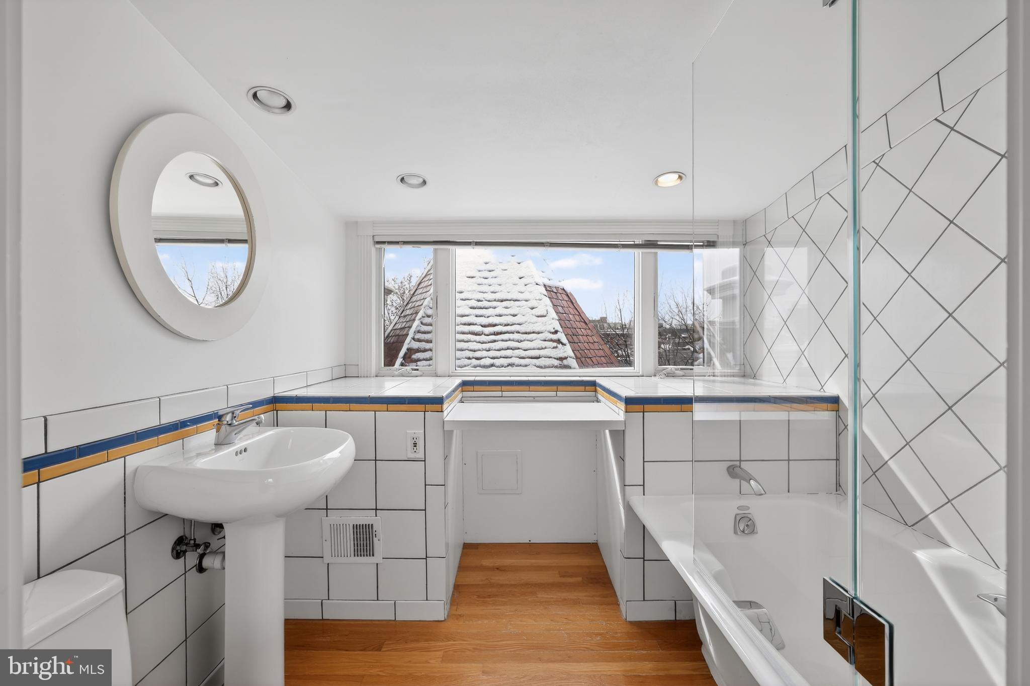 1771 T Street Northwest Washington, DC 20009 - Photo 3 of 38