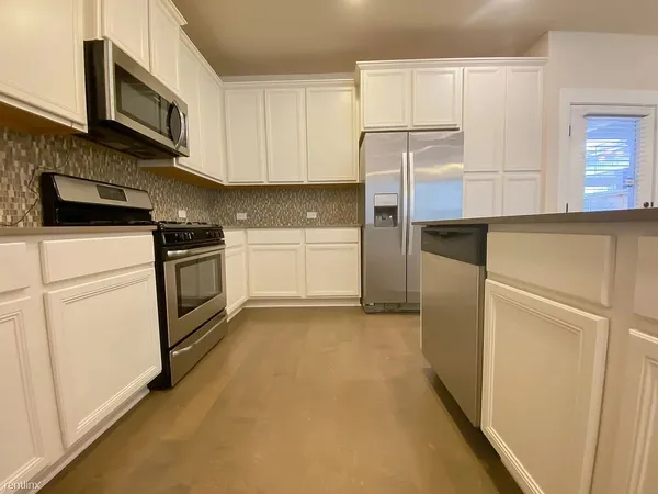 $2,615 | 7509 Pantherpaw Street, Austin, TX 78757