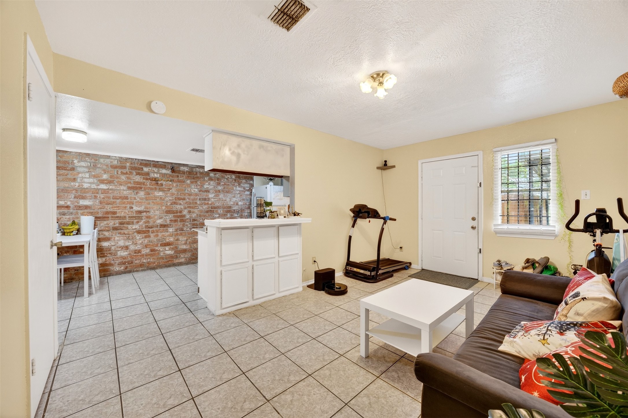 12223 Sharpview Drive Houston, TX 77072 - Photo 10 of 38