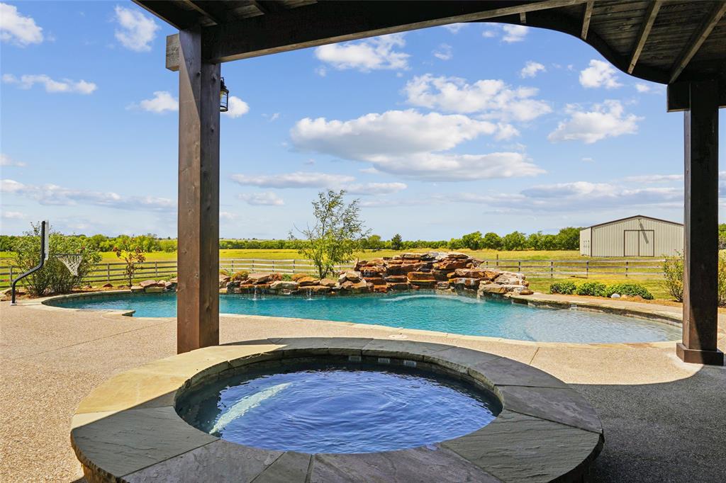 5550 Donald Road Krum, TX 76249 - Photo 32 of 40 Gallery Image 32