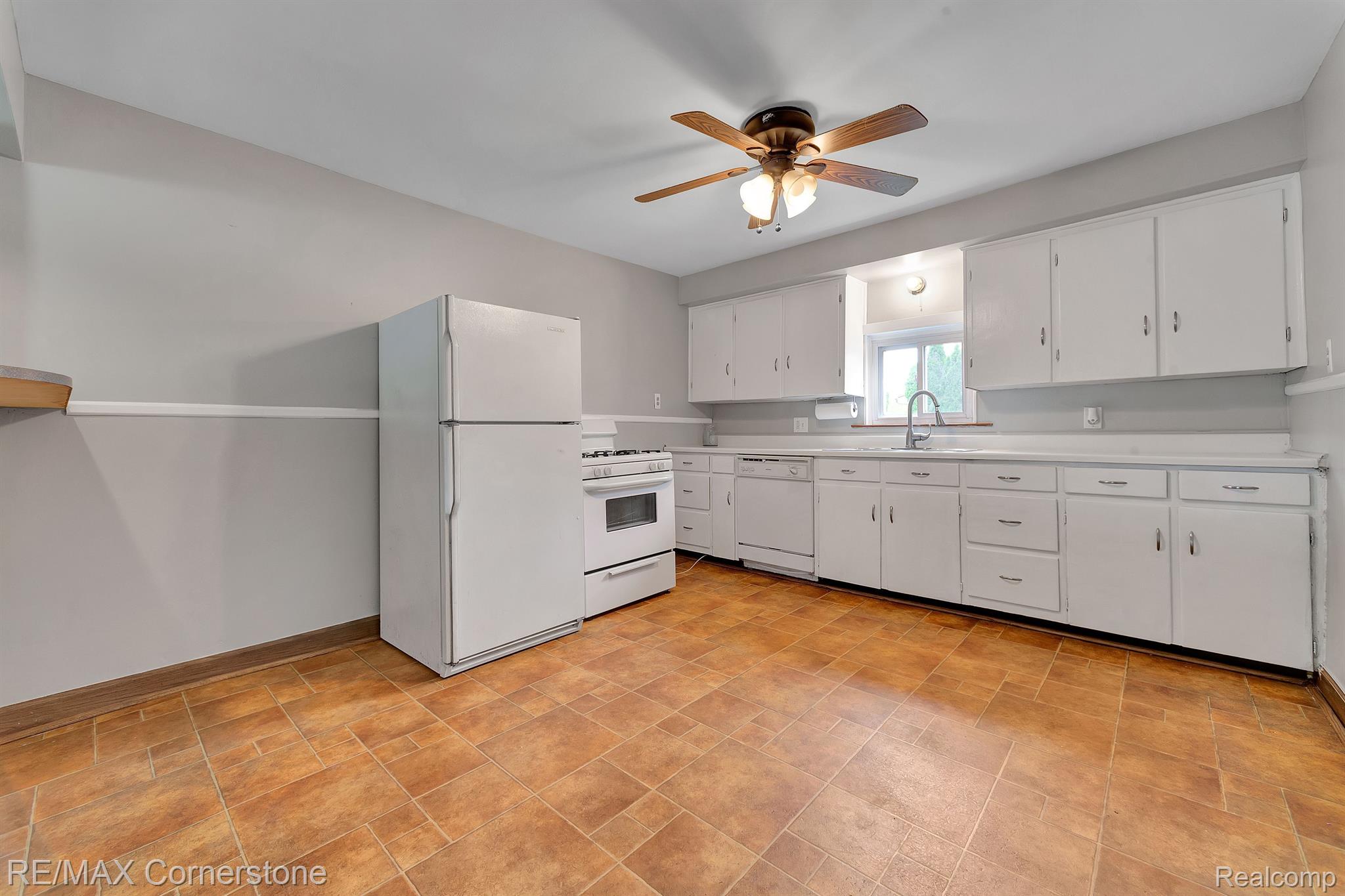 1344 North Sheldon Road Canton, MI 48187 - Photo 8 of 34 Kitchen