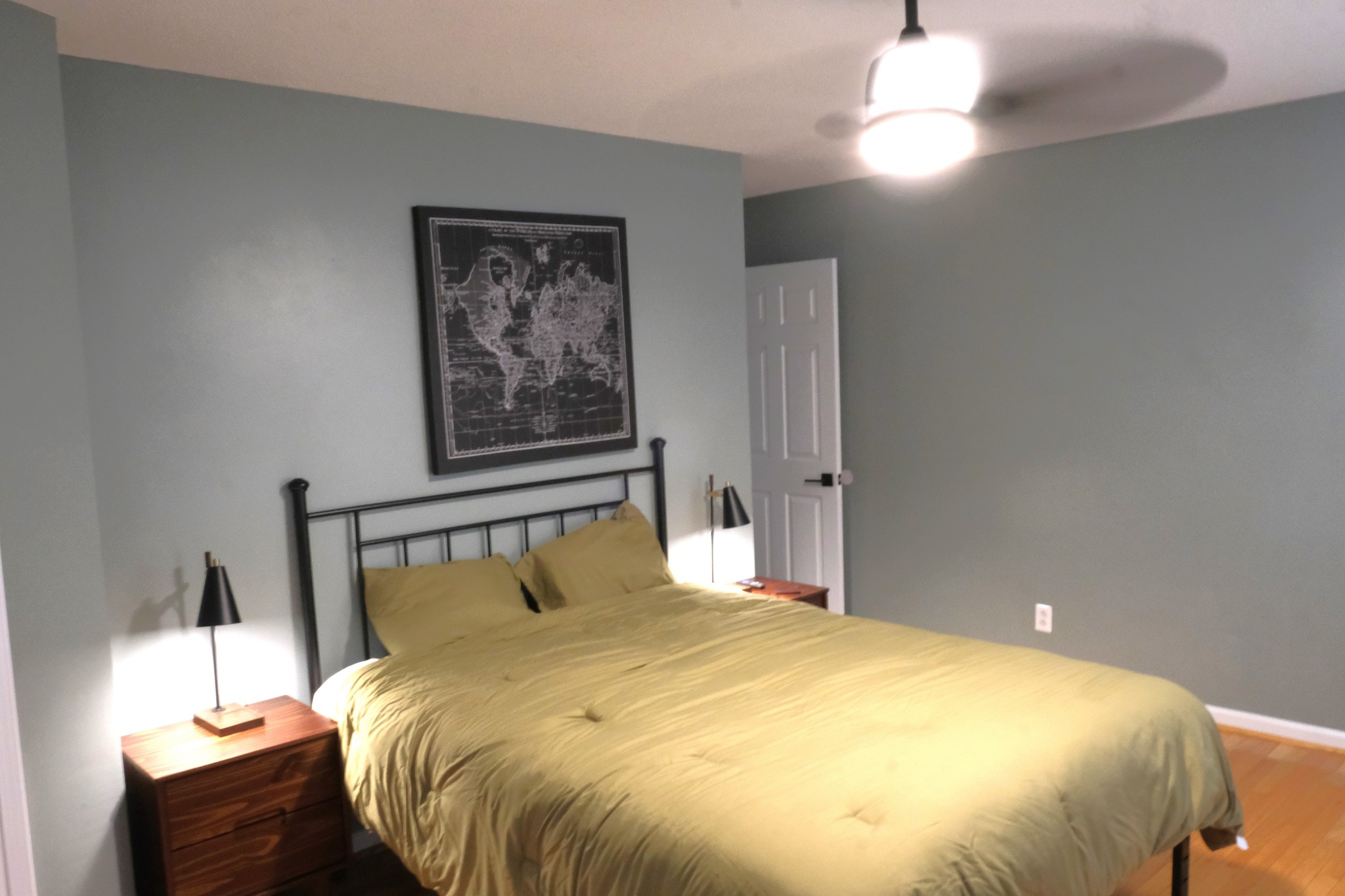 3300 Backridge Road Woodlawn, TN 37191 - Photo 31 of 42 a bedroom with a bed and a lamp