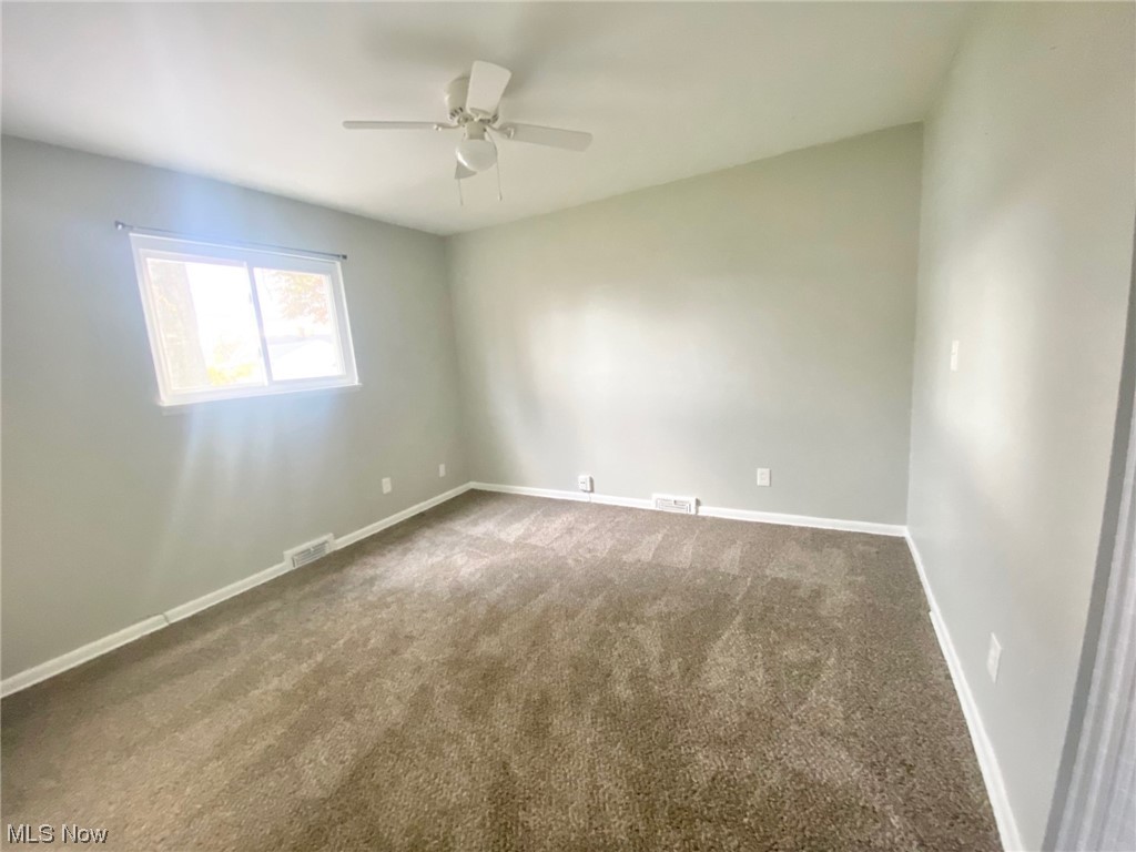 30300 Vineyard Road Willowick, OH 44095 - Photo 11 of 17 Gallery Image 11