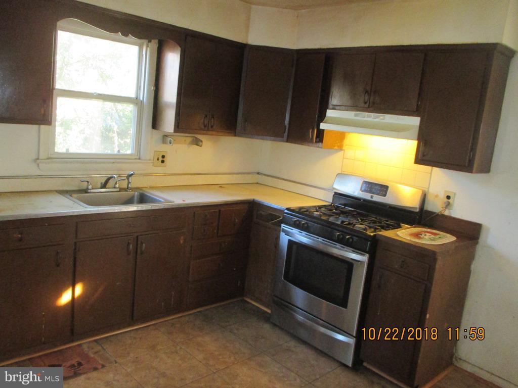 7109 Riggs Road Hyattsville, MD 20783 - Photo 5 of 20 Kitchen