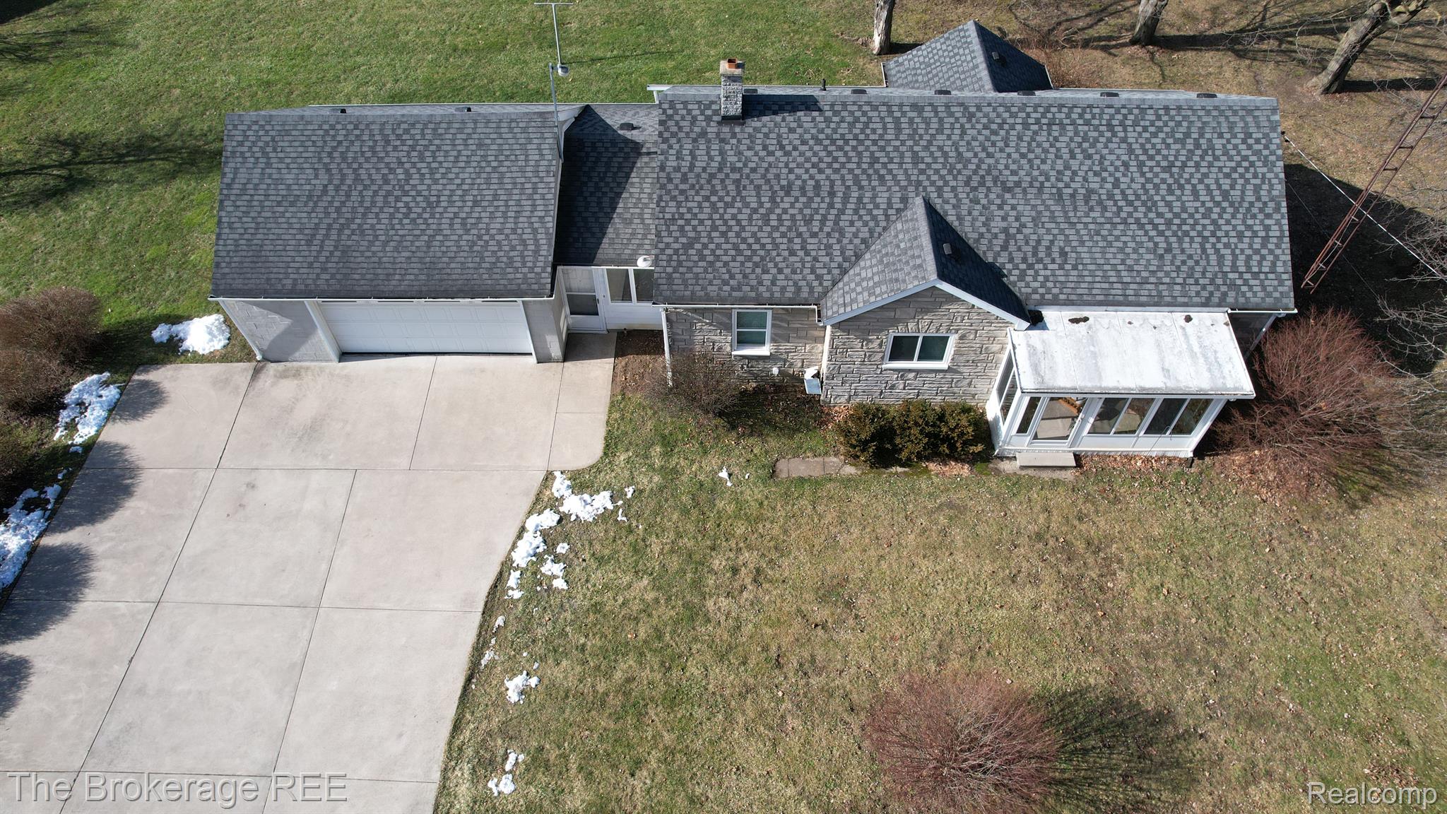 9213 North Clio Road Clio, MI 48420 - Photo 3 of 31 Gallery Image 3