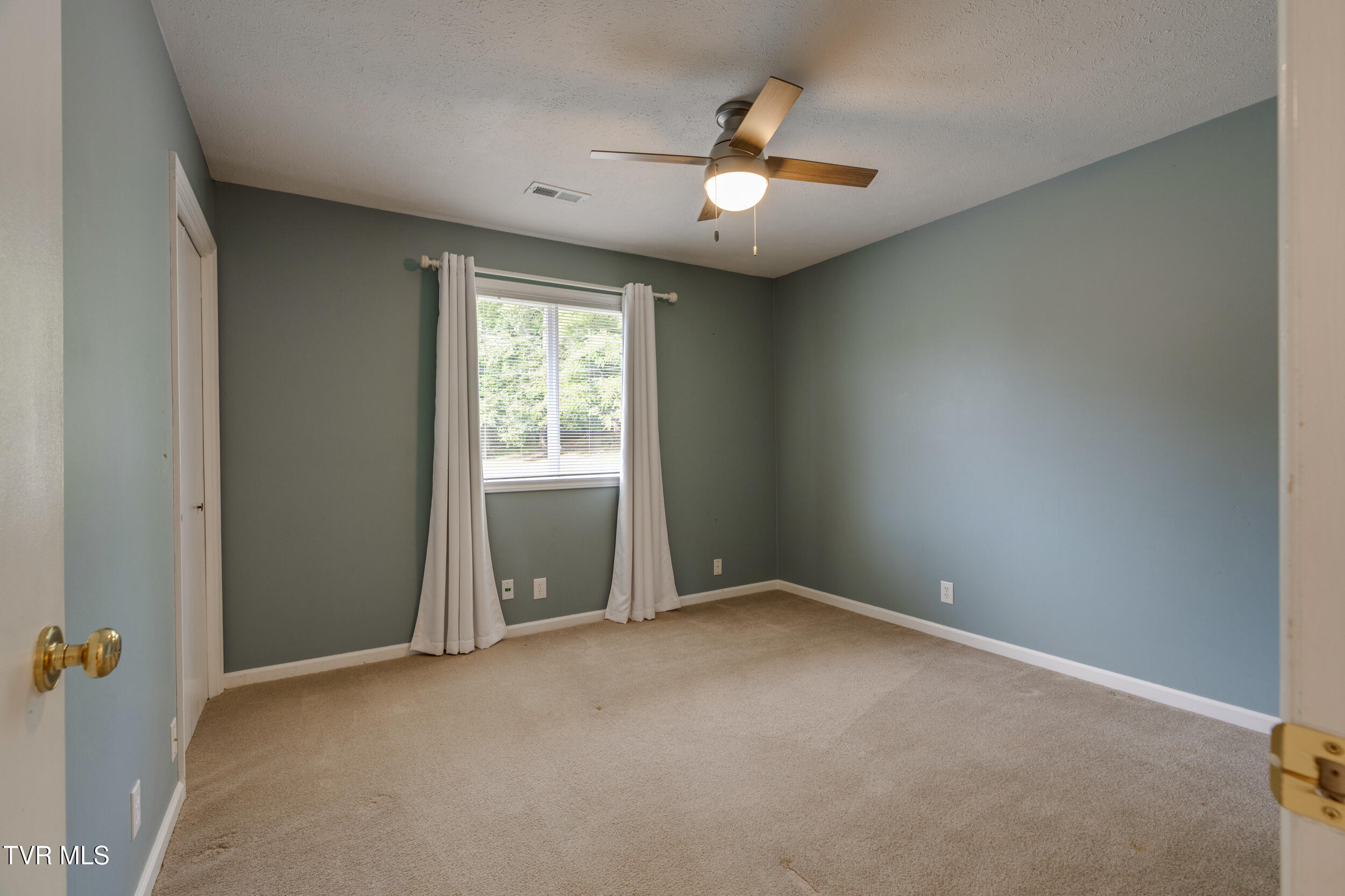 765 Greengate Road Kingsport, TN 37663 - Photo 22 of 48 022