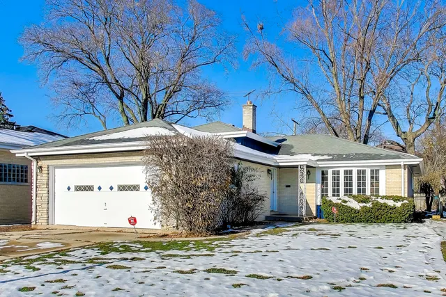 $3,300 | 1006 Devon Avenue, Park Ridge, IL 60068