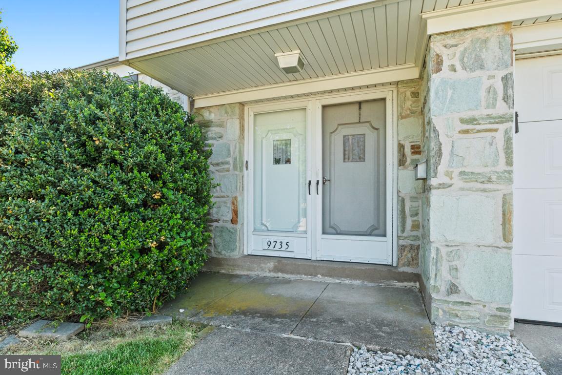 9735 Glenhope Road Philadelphia, PA 19115 - Photo 30 of 33 Gallery Image 30