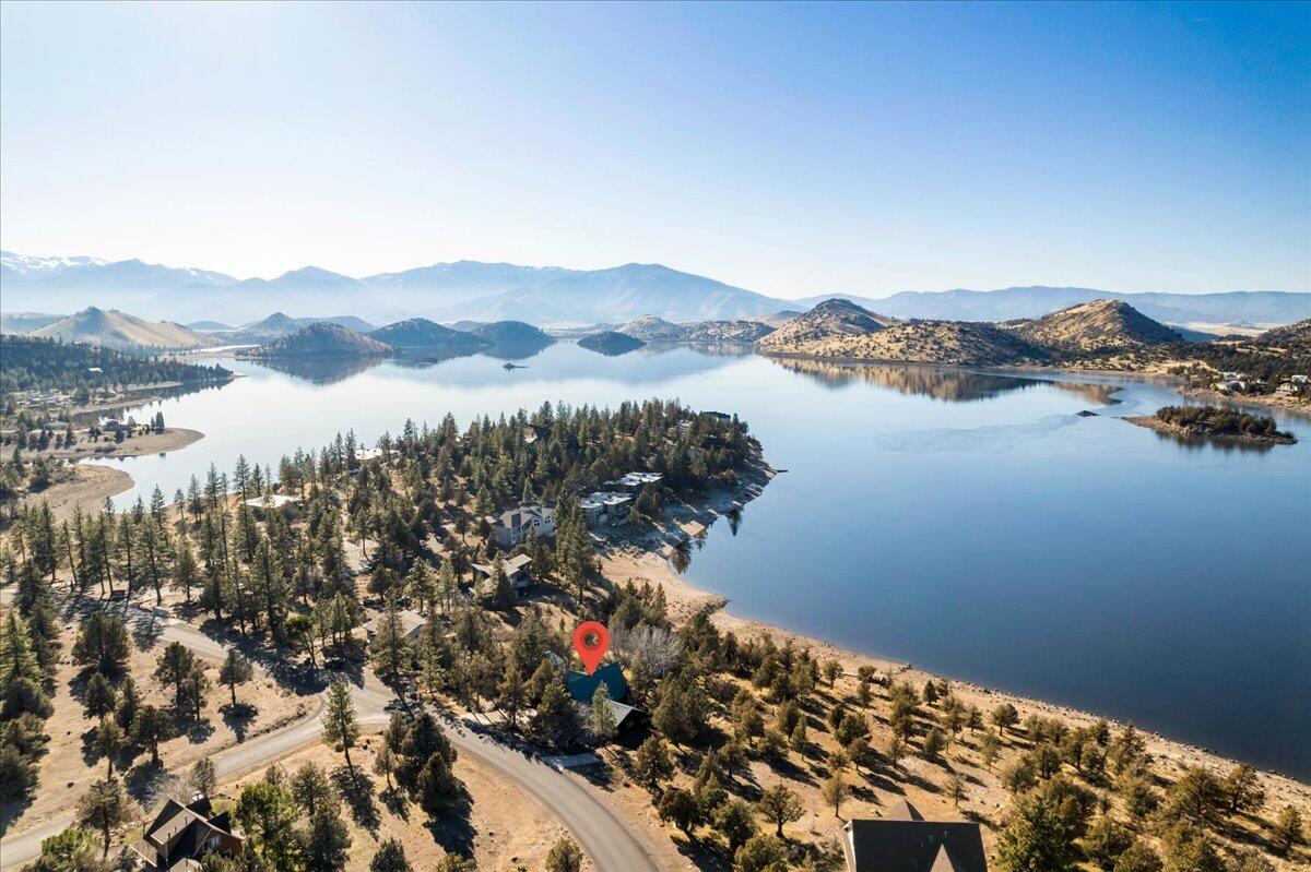 5504 Lake Shastina Drive Weed, CA 96094 - Photo 3 of 31 a view of a sky from a terrace