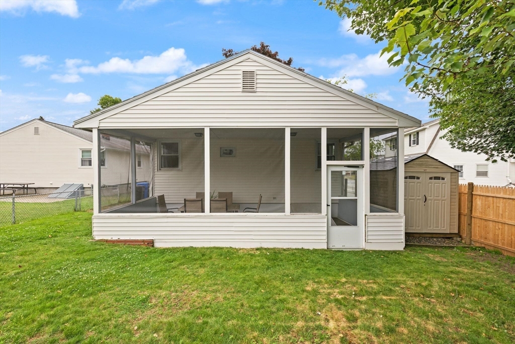 301 Hardy Pond Road Waltham, MA 02451 - Photo 17 of 22