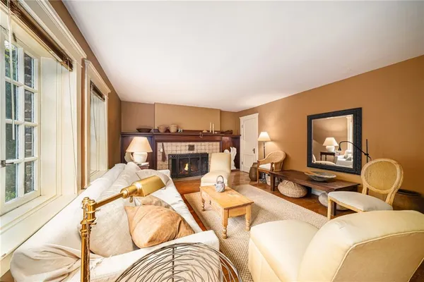 $525,000 | 4345 Locust Street, Kansas City, MO 64110