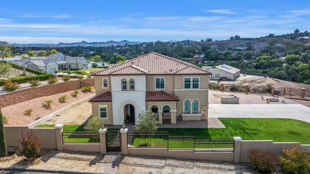 $2,399,000 | 16069 Ranchview Court, Riverside, CA 92504