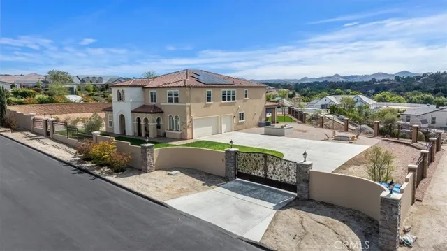 $2,399,000 | 16069 Ranchview Court, Riverside, CA 92504