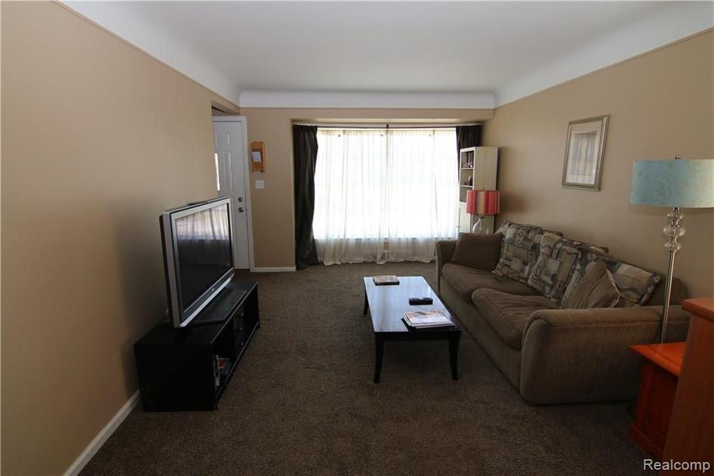 404 Fairwood Street Inkster, MI 48141 - Photo 9 of 21