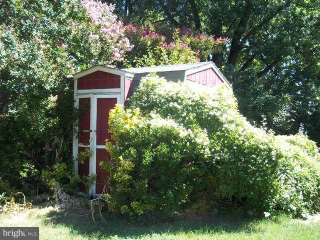 204 Killarney Road Cambridge, MD 21613 - Photo 16 of 18 Exterior (Rear)