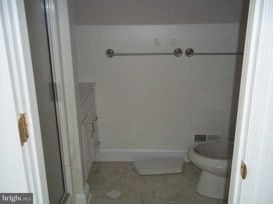 204 Killarney Road Cambridge, MD 21613 - Photo 10 of 18 Bath