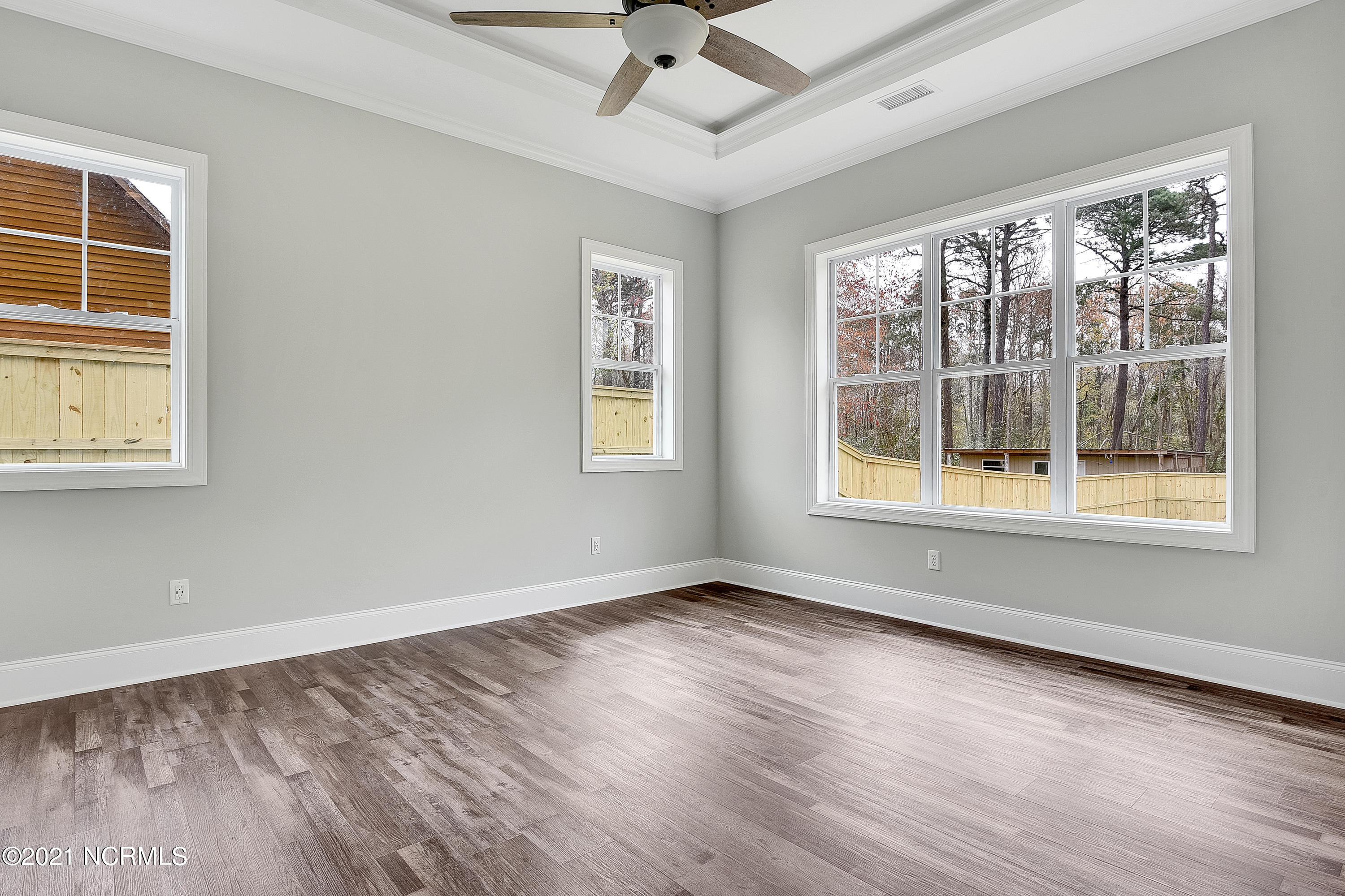 1321 Grove Point Road Wilmington, NC 28409 - Photo 11 of 30 Master