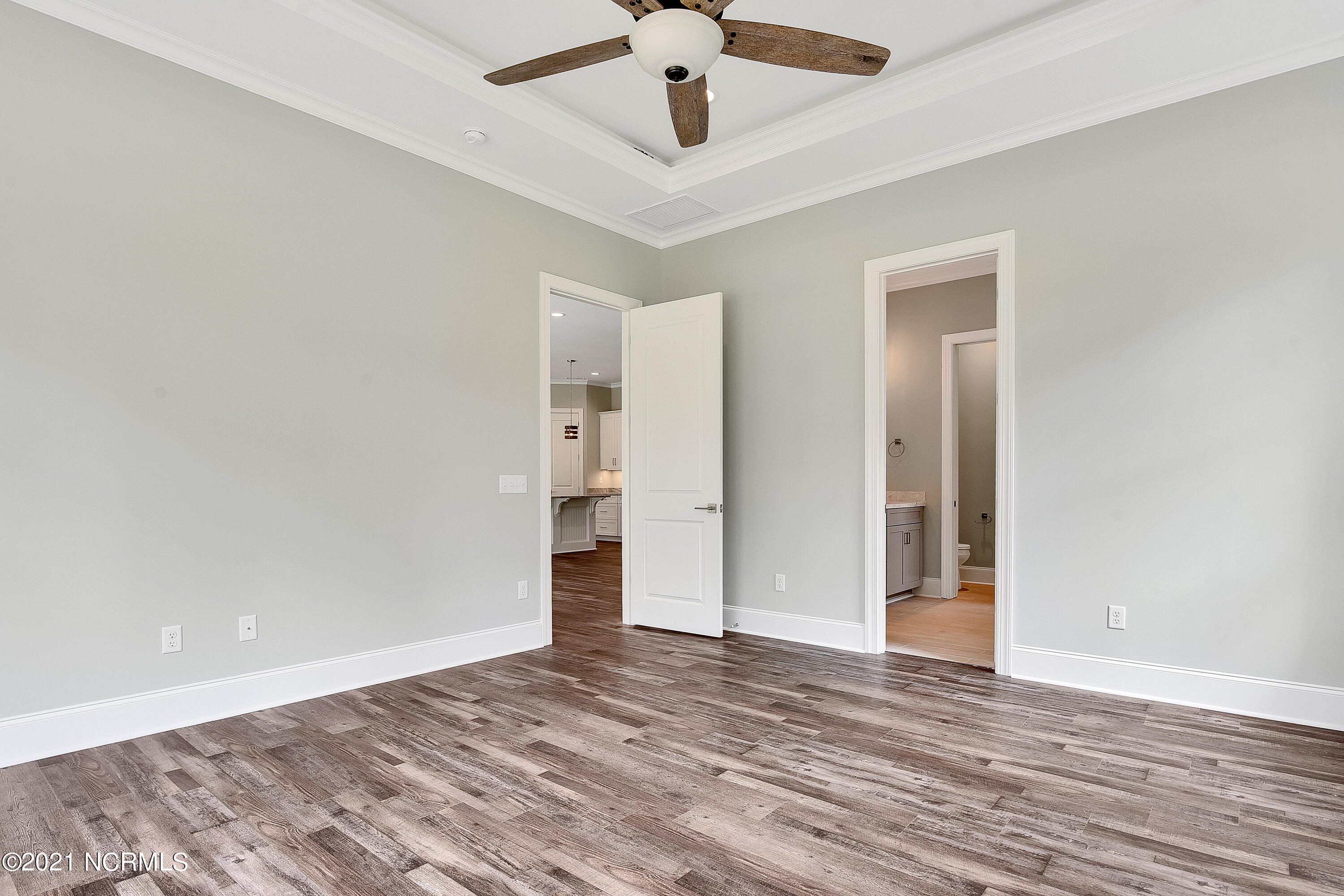 1321 Grove Point Road Wilmington, NC 28409 - Photo 12 of 30 Master 2