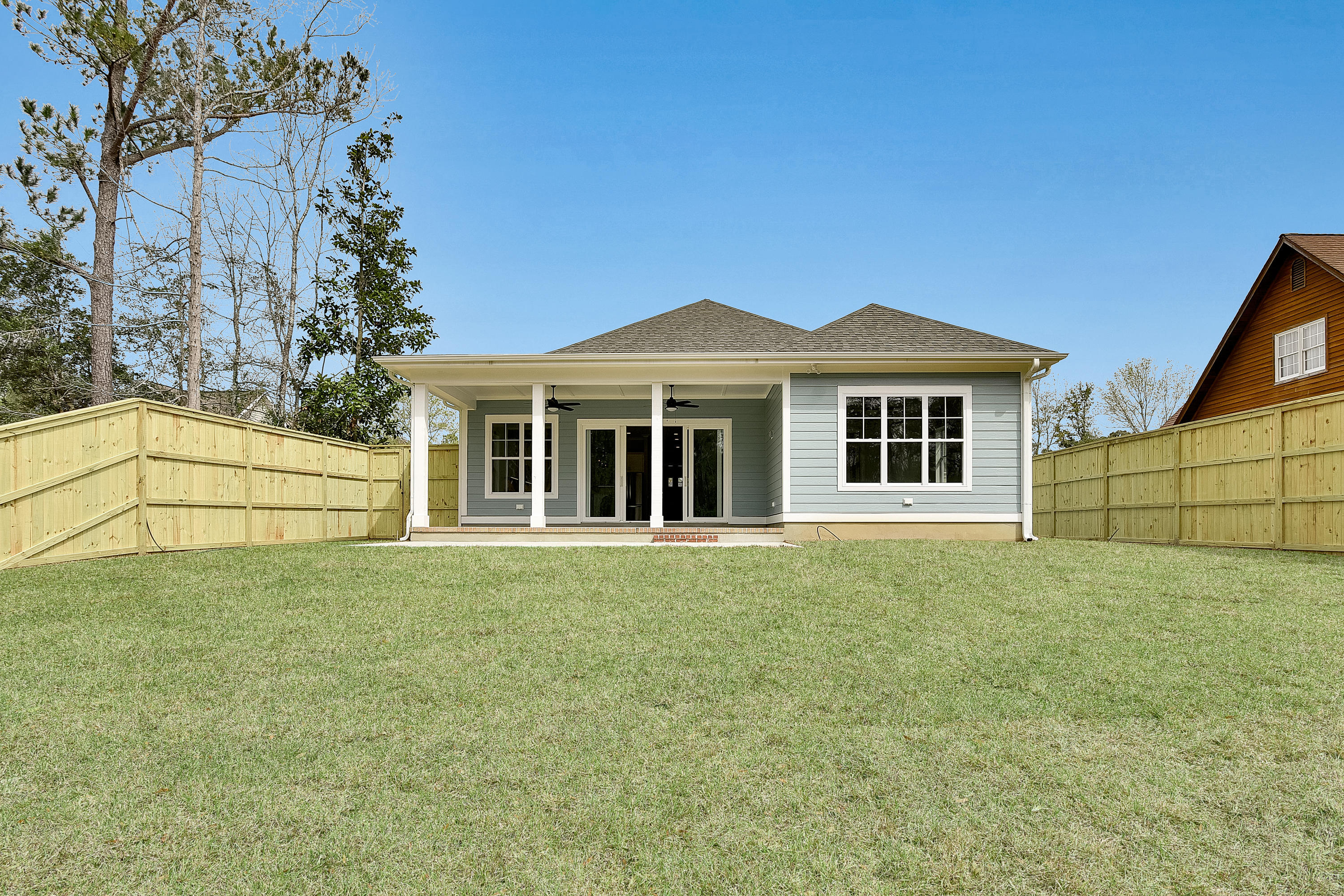 1321 Grove Point Road Wilmington, NC 28409 - Photo 29 of 30 Exterior Back