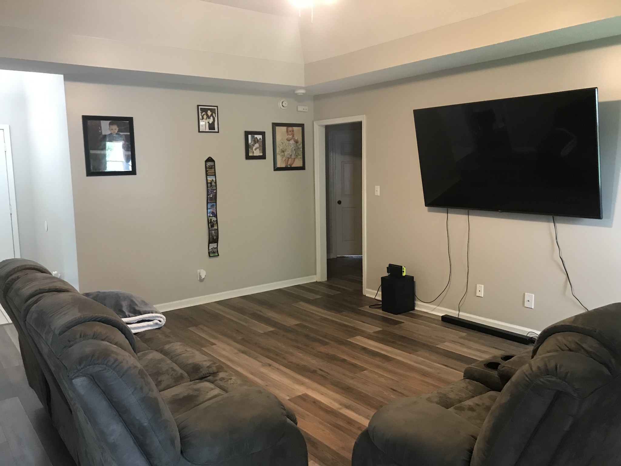 818 Turtle Creek Road Clarksville, TN 37043 - Photo 3 of 18 Gallery Image 3