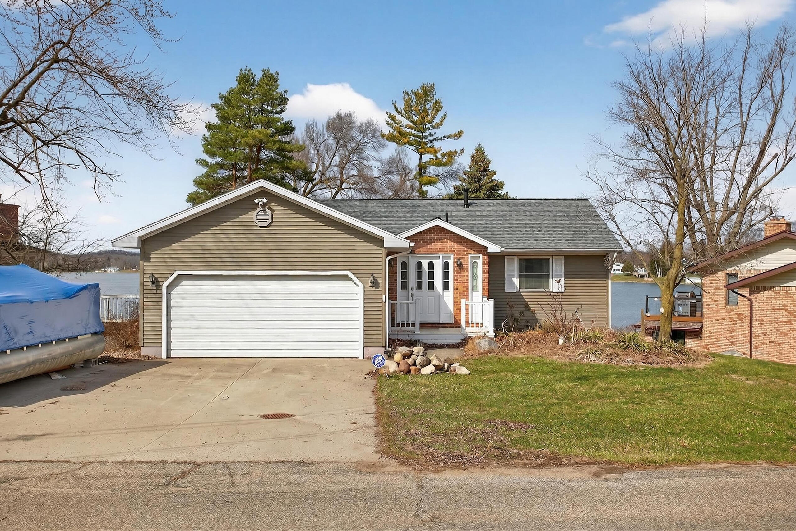 10800 Waldron Road Jerome, MI 49249 - Photo 2 of 83 0N0A6258