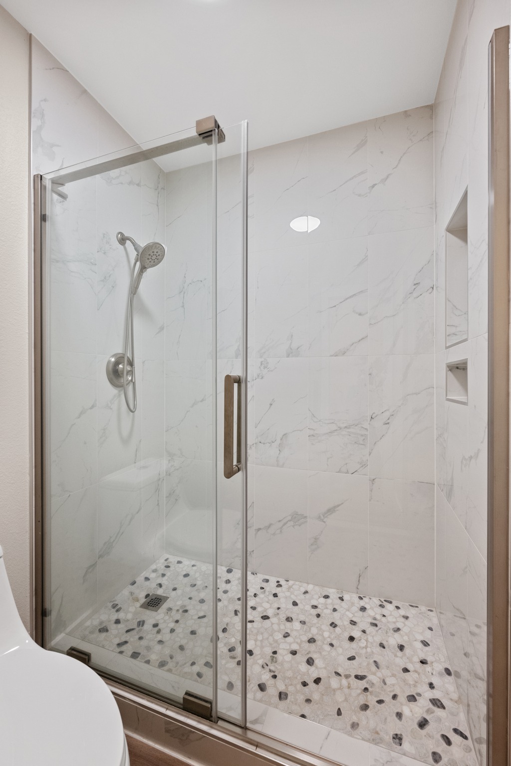 2506 Redleaf Lane Austin, TX 78745 - Photo 16 of 27 Primary Shower