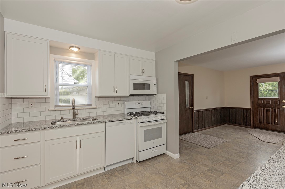 4622 Mayfield Road South Euclid, OH 44121 - Photo 2 of 35