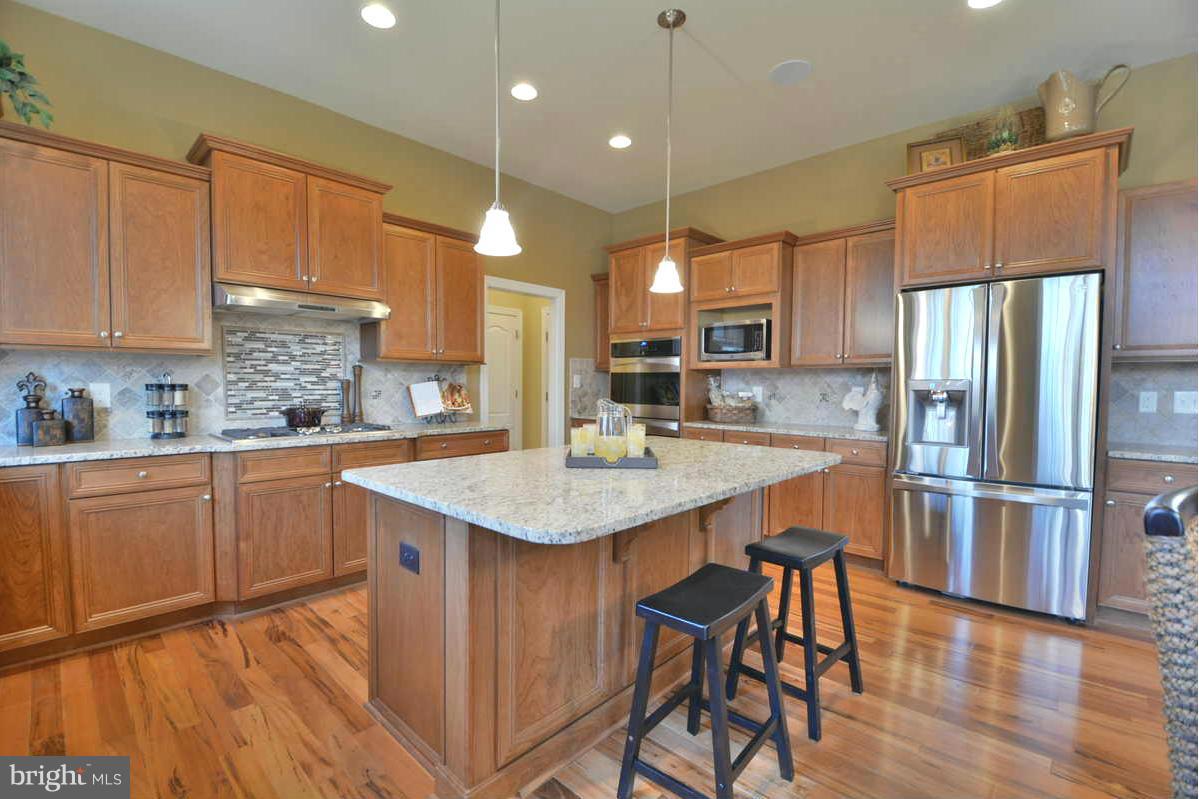 8835 Rommel Drive Lorton, VA 22079 - Photo 6 of 30 Stainless Steel Appliances
