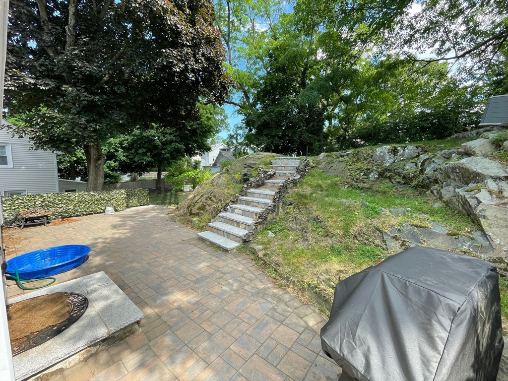 20 Oak Road Medford, MA 02155 - Photo 25 of 28