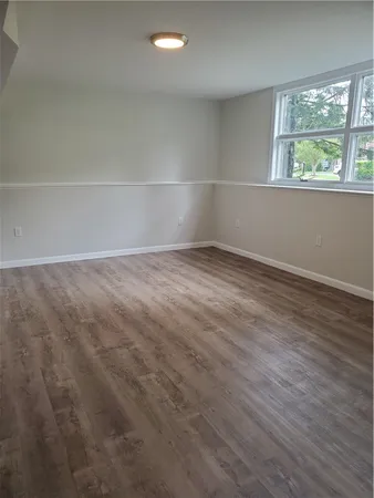 $2,600 | 440 Forest Avenue, Unit 1, Middletown, RI 02842