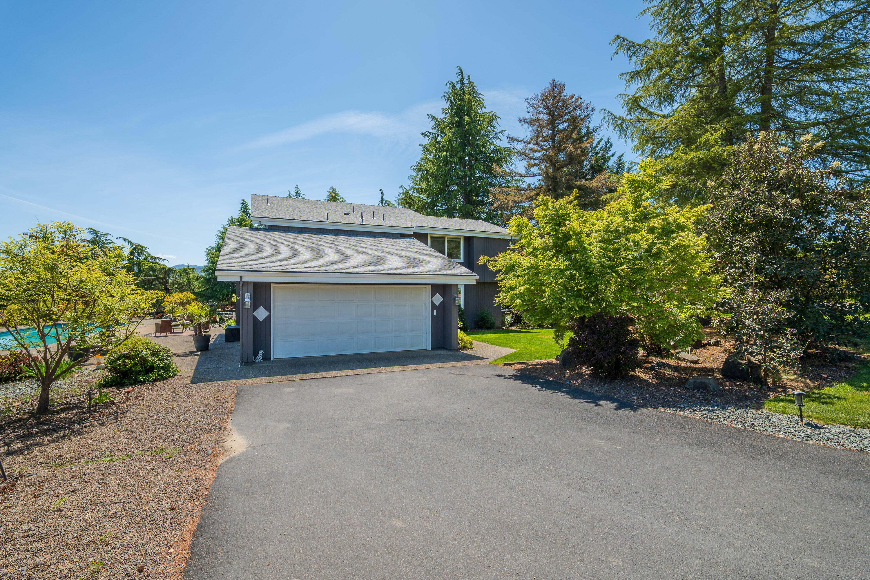 3715 Livingston Road Central Point, OR 97502 - Photo 58 of 67 Gallery Image 58