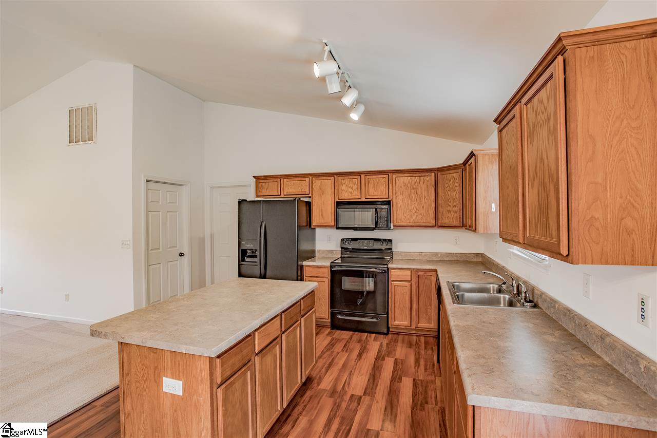 120 Catterick Way Fountain Inn, SC 29644 - Photo 8 of 18